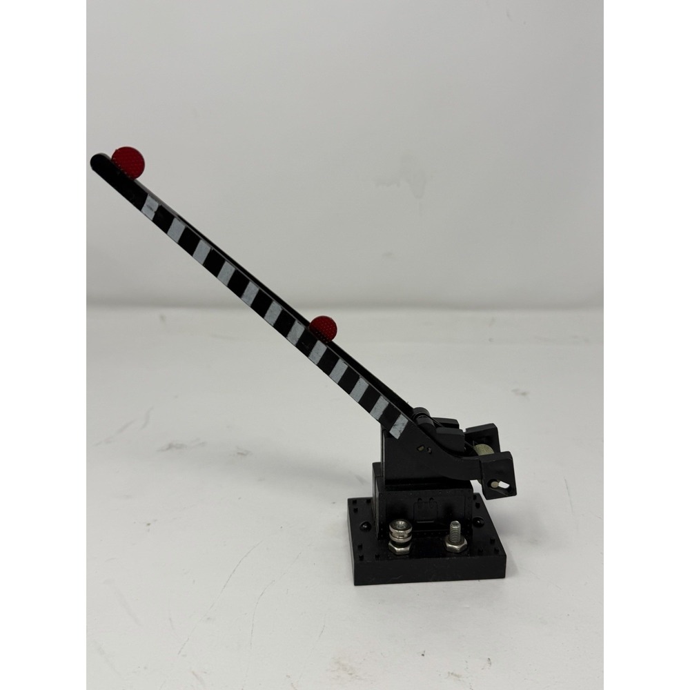 Vintage Marx USA O Gauge Automatic Railroad Crossing Gate‎ Signal Accessory